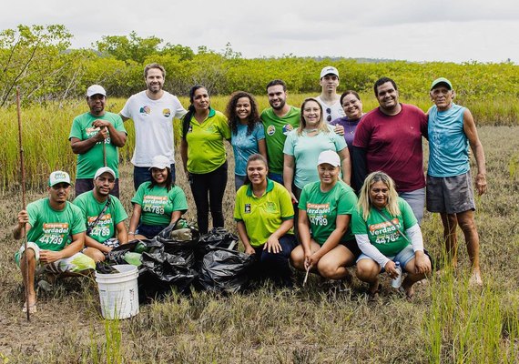 Davi Maia visita projeto de reflorestamento na Lagoa Mundaú