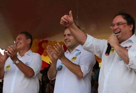 Luciano Barbosa e Calheiros selam pacto político
