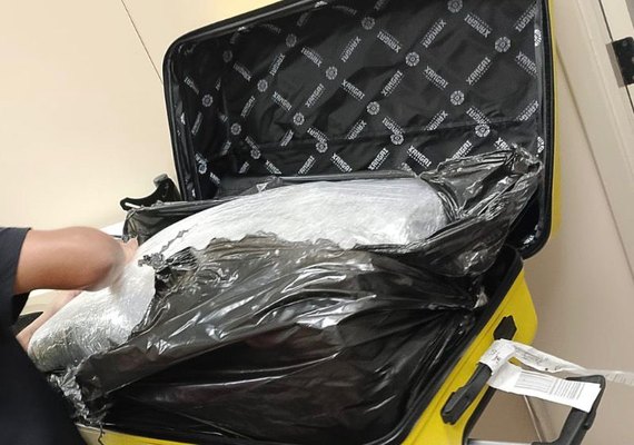 Polícia Federal apreende bagagem com 20 kg de maconha no Aeroporto Zumbi dos Palmares