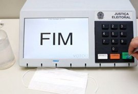 ´Campeão de votos´ de AL é reeleito prefeito no sertão