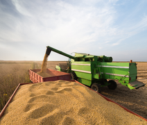 Crescimento da economia brasileira é impulsionado pela alta de 15% da agropecuária em 2023