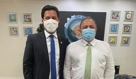 Rodrigo Cunha garante recursos para combate da Covid-19 em AL