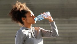Hidratação no inverno é aliada da saúde e do desempenho físico, alerta especialista
