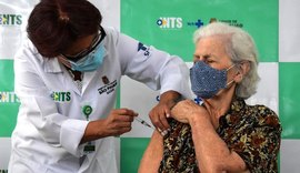 Covid-19: Sesau aguarda MS para aplicação de quarta dose da vacina