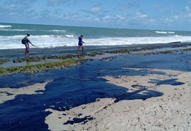 Navio identificado pela Ufal não foi responsável por óleo, diz Marinha