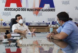 AMA e Coren-AL selam aliança pelo fortalecimento do SUS