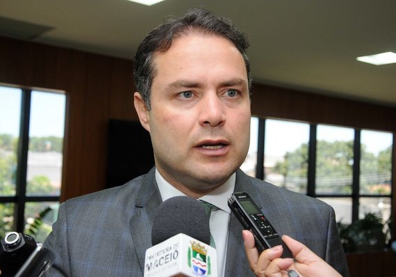 Renan Filho diz que reforma administrativa termina na próxima semana