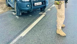 PRF prende homem por tráfico após avançar sinal em Santana do Ipanema, Alagoas