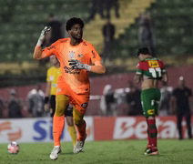 Hugo Souza é chamado para Seleção após lesão de Alisson no Liverpool