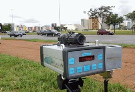 Bolsonaro manda suspender uso de radares nas rodovias federais