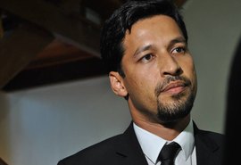 Rodrigo Cunha diz que a aprovação do novo fundo eleitoral é 'uma vergonha'