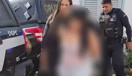 Mulher é presa suspeita de envolvimento em homicídio com vítima carbonizada em Marechal Deodoro