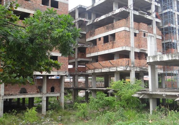 Prédios abandonados: MPAL havia feito audiências e Recomendação ao Município de Maceió