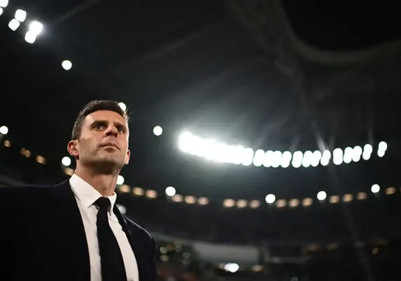 Thiago Motta é cotado para assumir a Itália após polêmica com Andrea Pirlo