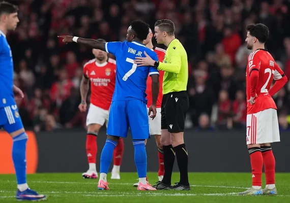 Vini Jr. sofre racismo contra Benfica e chama agressores de covardes