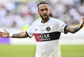 Neymar avisa PSG que quer sair até o fim do mês; saiba destino escolhido