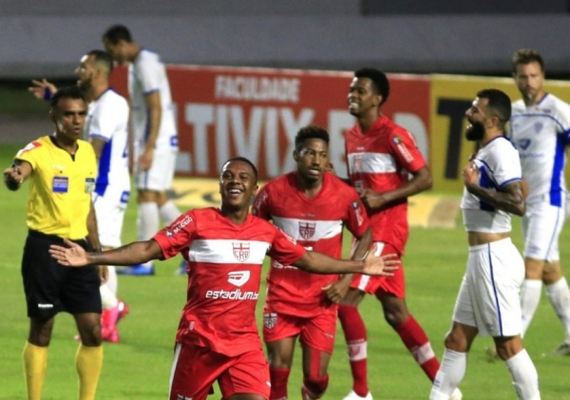 CRB e Avaí se enfrentam nesta quarta (29)