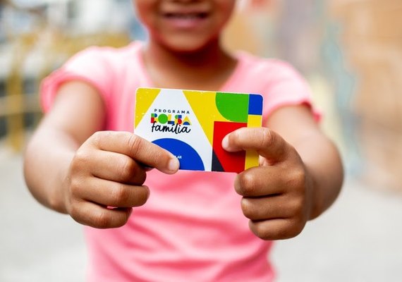 Alagoas tem mais de 500 mil famílias beneficiadas pelo Bolsa Família em abril