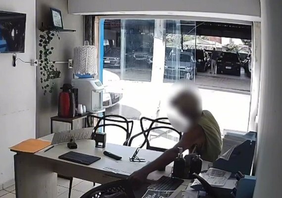 Idoso é preso por suspeita de furtos em série em comércios de Alagoas