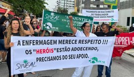 Profissionais da enfermagem fazem manifestação em defesa do piso salarial da categoria