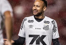 Neymar evolui de lesão na panturrilha e anima comissão da Seleção