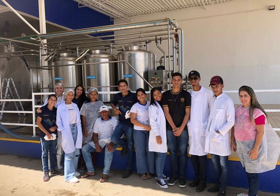 UBL da CPLA recebe visita de estudantes de Batalha