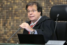 Presidente do TJ determina retorno imediato de Gilberto Gonçalves à prefeitura de Rio Largo