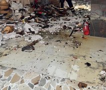 VÍDEO: Incêndio atinge loja de fogos de artifício no Centro de Arapiraca