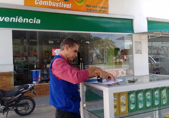 Procon AL fiscaliza postos de combustível em todo o Estado