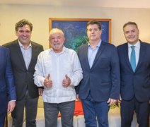 Em encontro com Lula, Renan Filho discute alinhamento do MDB no novo governo