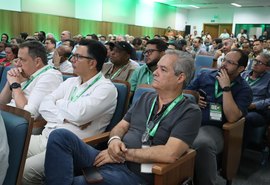 Pesquisador da Ridesa destaca variedades RB na safra de cana 2024/25 durante 40º Simpósio da STAB Regional Leste, em Maceió