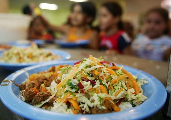 Governo define regras para distribuição de kits da alimentação escolar