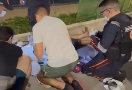 Idoso sofre traumatismo craniano após acidente com patinete elétrico em Maceió