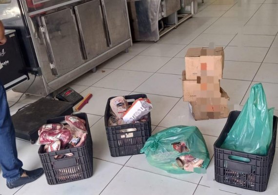 Vigilância Sanitária aprende 370 kg de produtos estragados na Serraria e Ouro Preto