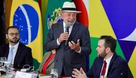 Lula afirma que Desenrola Brasil vai ajudar população a sair do sufoco