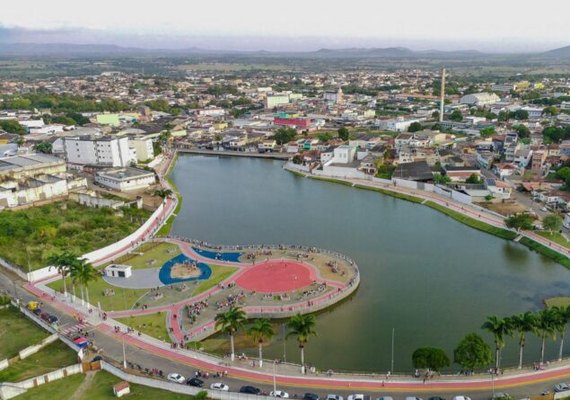 Reurbanização da Lagoa do Goiti é inaugurada; ambiente agora é um lindo cartão postal  de Palmeira/AL