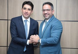 Paulo Dantas propõe reestruturação do Porto de Maceió a ministro de Lula