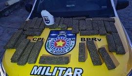 Polícia Militar apreende 23 kg de maconha no bairro do Jacintinho nesse domingo (23)