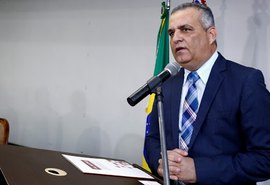 Alfredo Gaspar vai a Arapiraca reforçar investigações sobre morte do PM Charles Micael