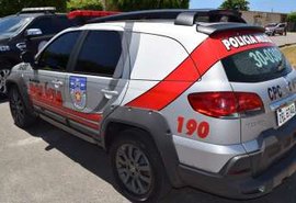 Jovem é preso com drogas e arma de fogo em residência na parte alta de Maceió