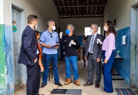 Durante inspeção, MP encontra irregularidades em escolas de Maribondo