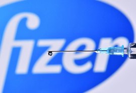 Pfizer conclui fase 3 com 95% de eficácia e busca autorização para uso