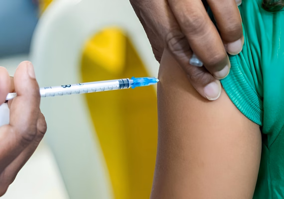 Penedo disponibiliza vacinação contra o HPV para adolescentes e jovens