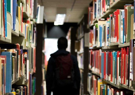 MEC realiza concurso que irá premiar calouros; veja como se inscrever