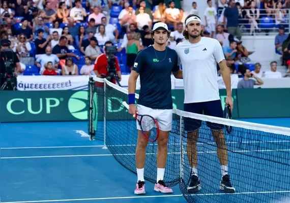 Brasileiro João Fonseca vence Stefanos Tsitsipass pelo Masters 1000 de Montreal