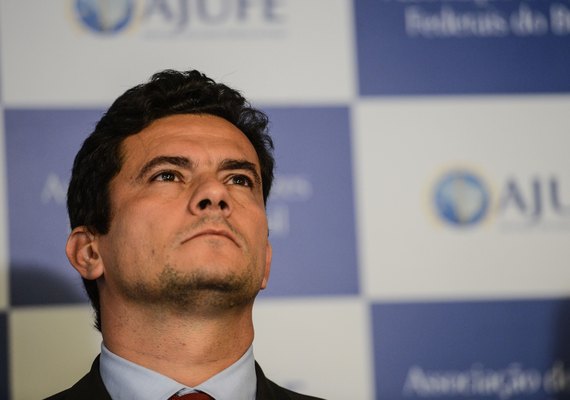 Moro proíbe uso de provas colhidas pela Lava Jato contra colaboradores