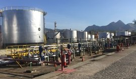 Justiça autoriza refinaria a comprar doses da vacina contra a Covid-19