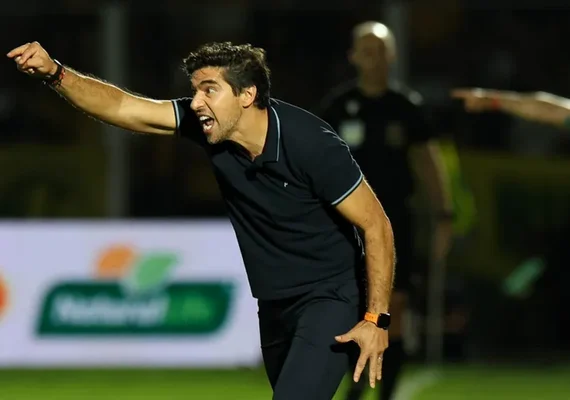 STJD aplica oito jogos de suspensão ao técnico Abel Ferreira do Palmeiras