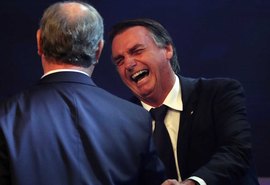 Bolsonaro é um 'projetinho de Hitlerzinho tropical', diz Ciro