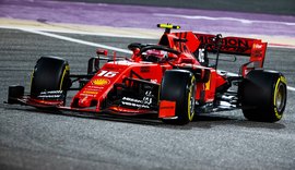 Ferrari troca logo de patrocinador por escudo comemorativo